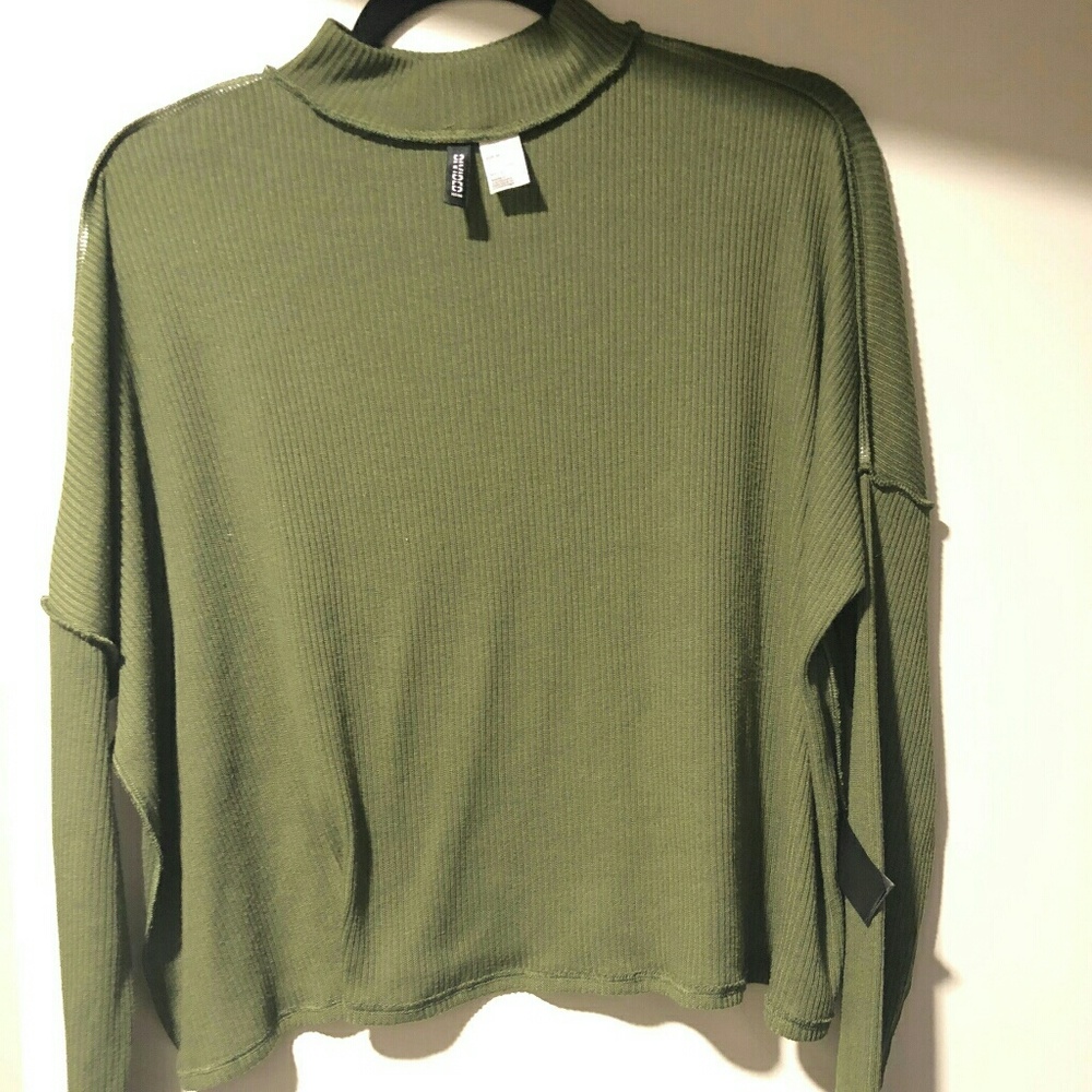 Olive H&M long sleeve top